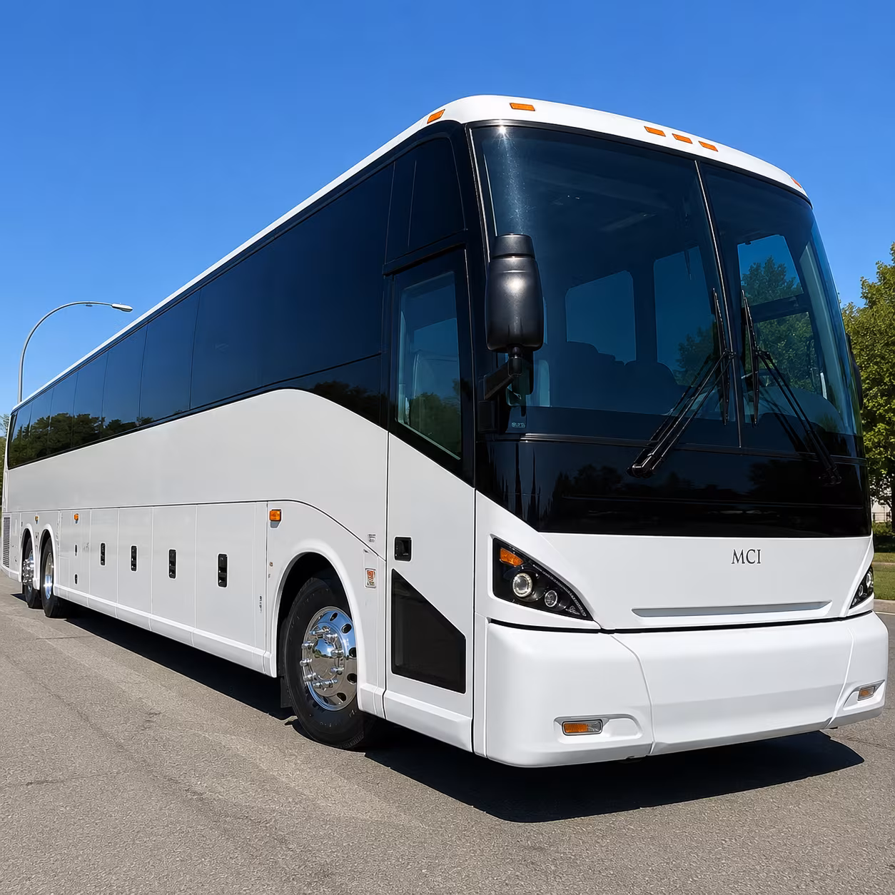 bus rental options for la mirada trips