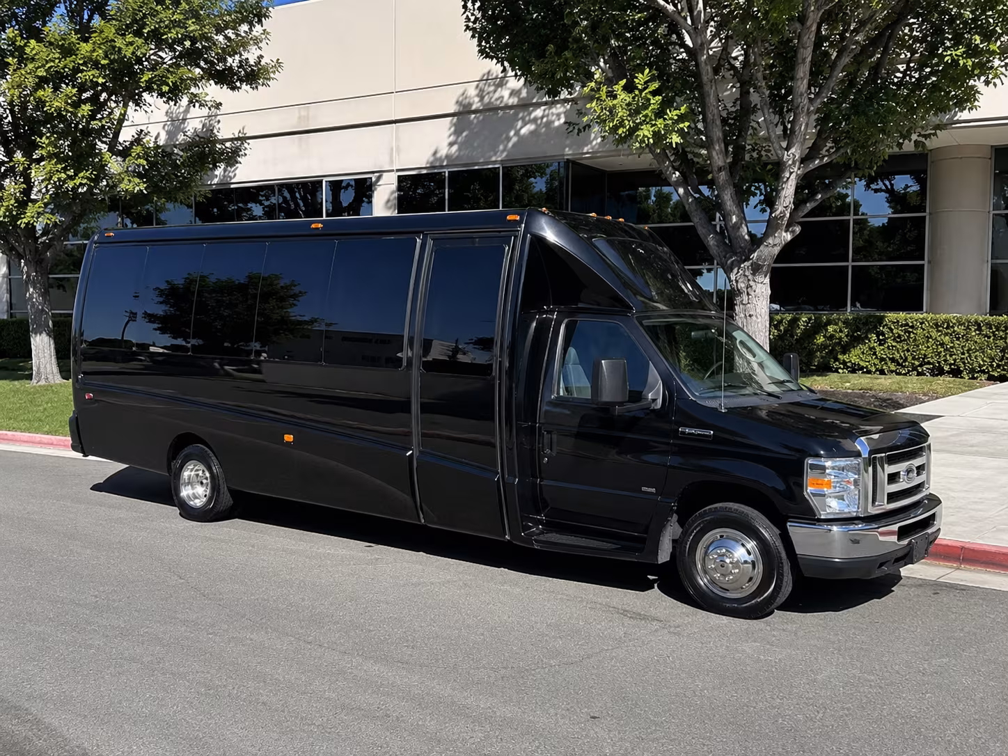 lakewood bus rentals