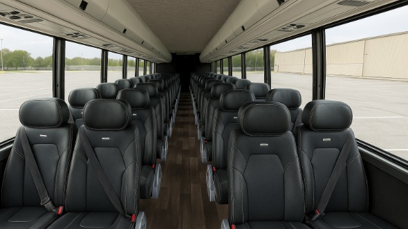 downey 28 passenger minibus